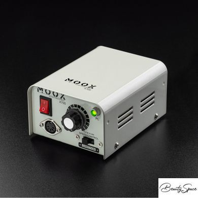 Фрезер Moox Professional X700 на 55 000 об/мин и 80 Вт для маникюра и педикюра